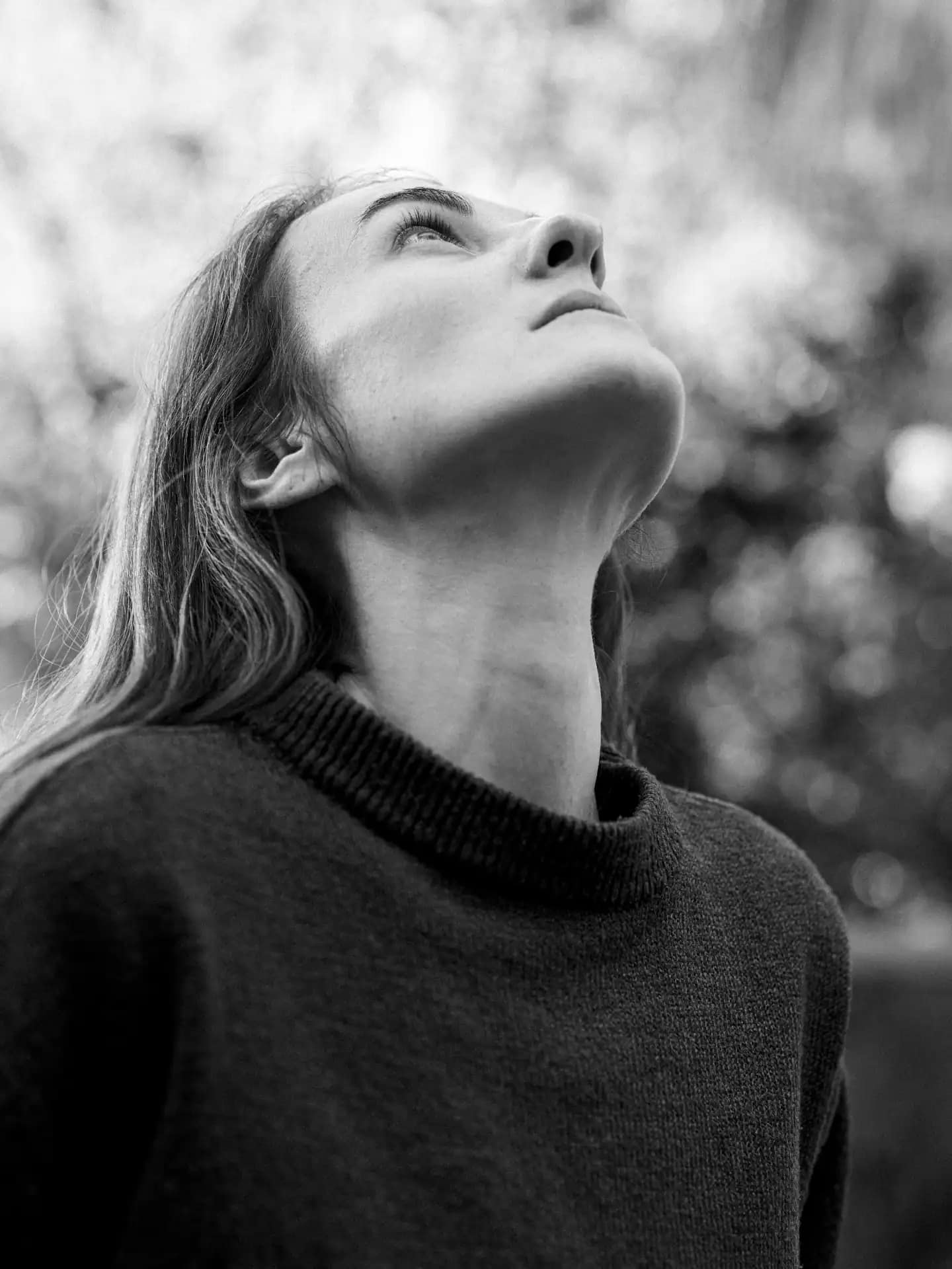 Le manque de confiance en soi peut être travaillé lors de séances d'hypnose.